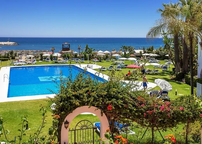 N07 Cabopino Daire Marbella
