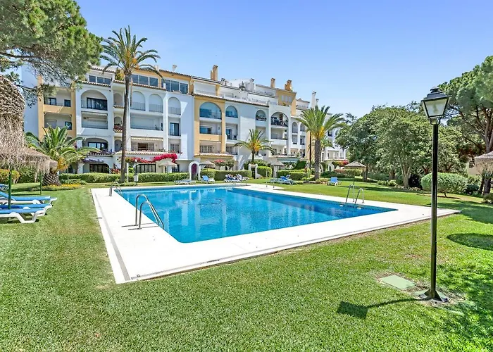 N07 Cabopino Daire Marbella